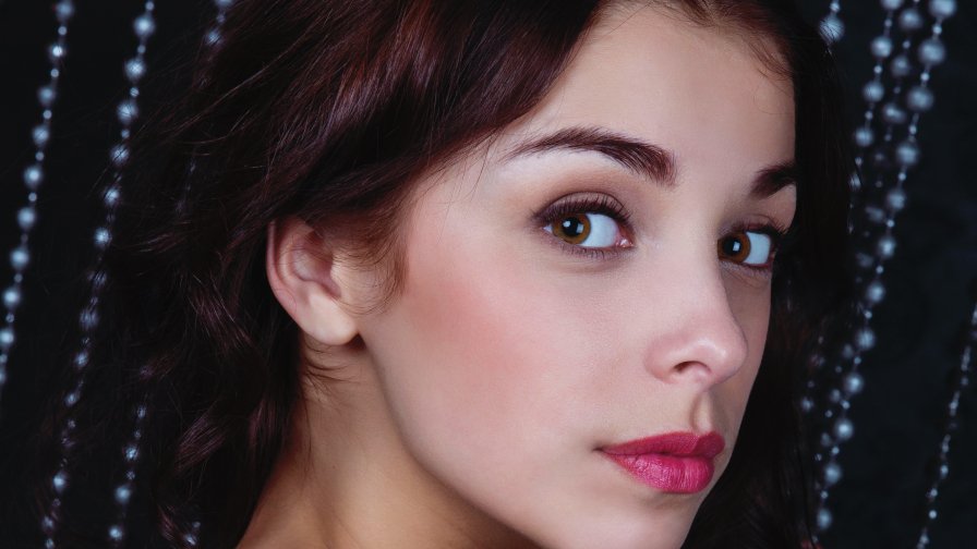 Evita Lima Beautiful Young Girl with Cute Face and Red Lips