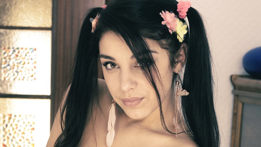 Ukrainian Girl Evita Lima with Nice Face and Pretty Lips